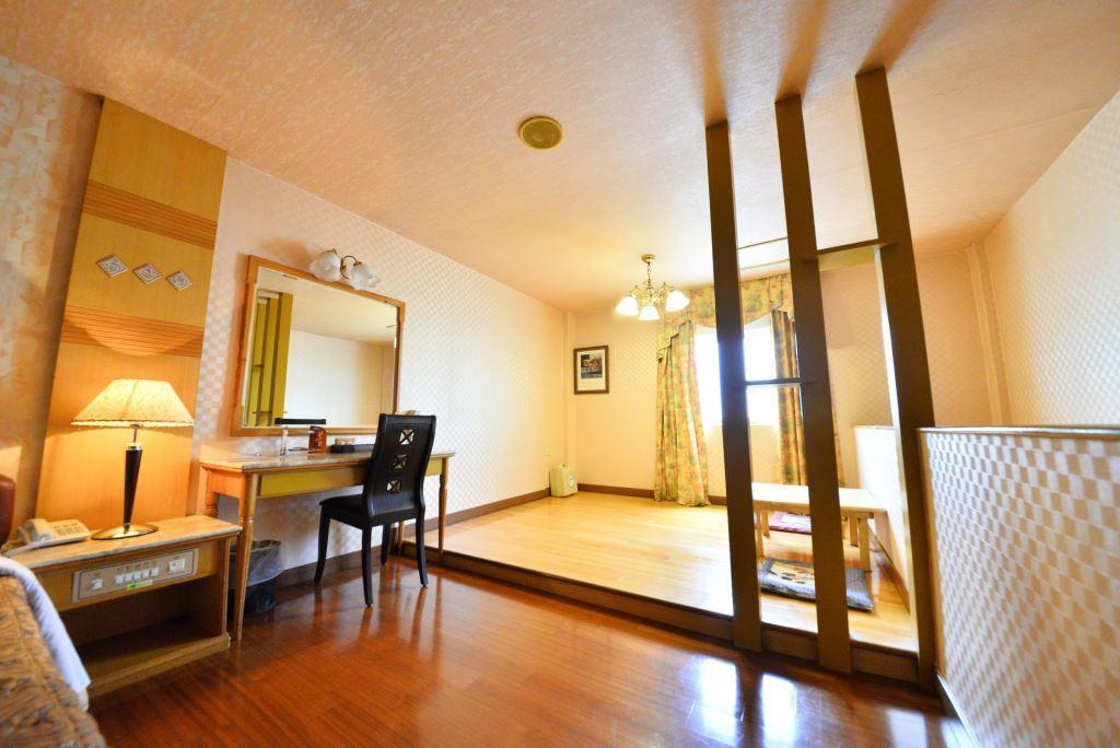 Paiwei Motel Tainan Exterior photo