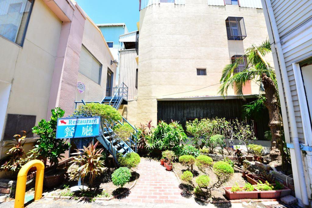 Paiwei Motel Tainan Exterior photo